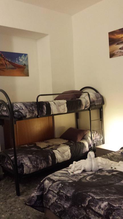 Aloha Rome 2 Hotel Quarto foto