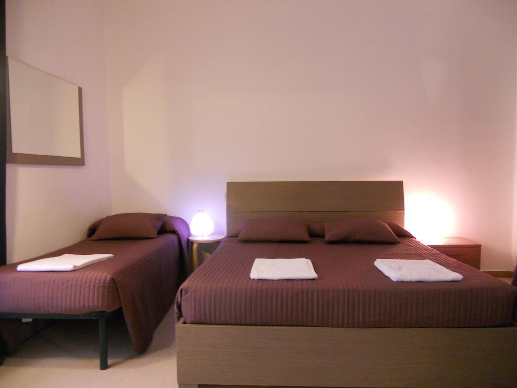 Aloha Rome 2 Hotel Quarto foto